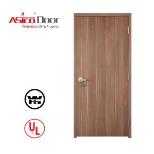 Porta metàl·lica de xapa de fusta