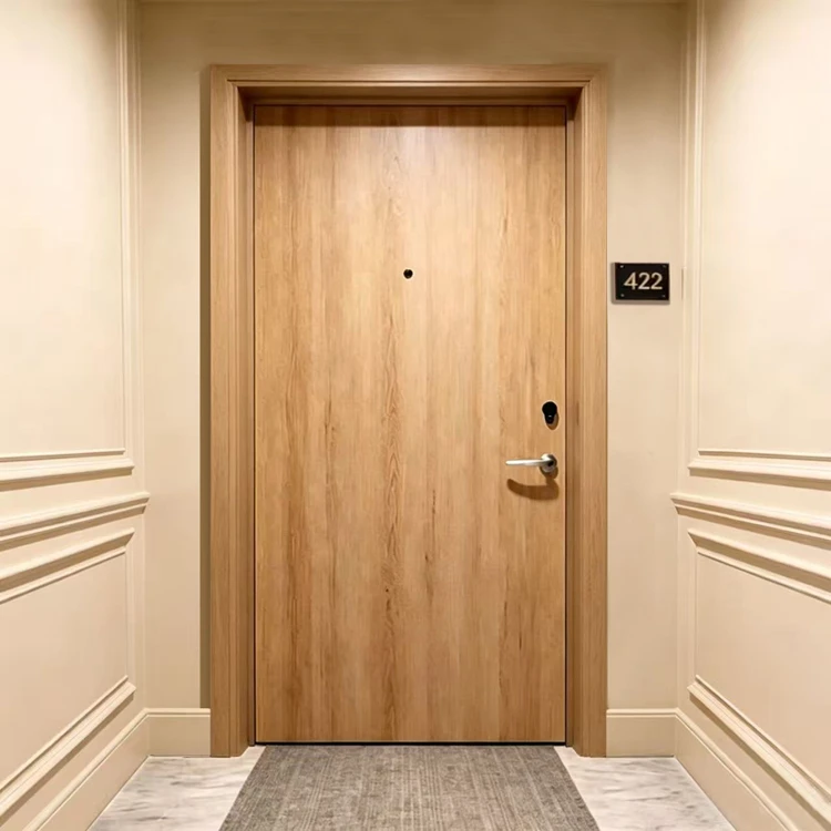 Porta d’entrada de l’habitació de l’hotel